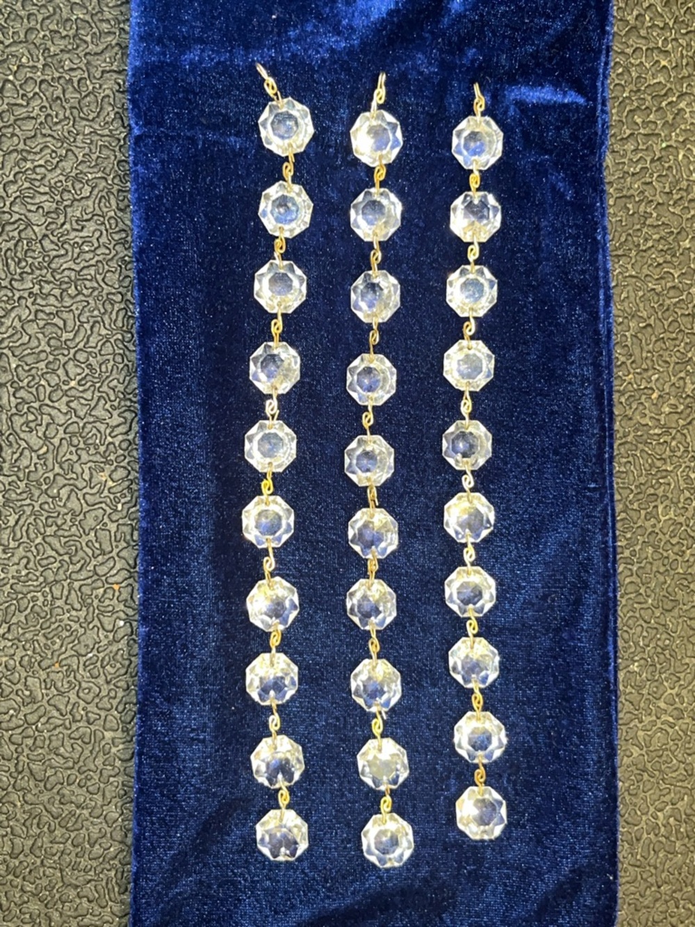 30 Chandelier Octagonal Crystals 1.5cm Strand of 30 Upcycling, Crafts, Jewelry
